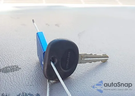 2000 Chevrolet Silverado 1500 Ls from USA, damaged, VIN 1GCEK19T7YE129175